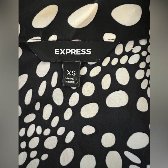 Express Ruffle Halter Top - Picture 4 of 5